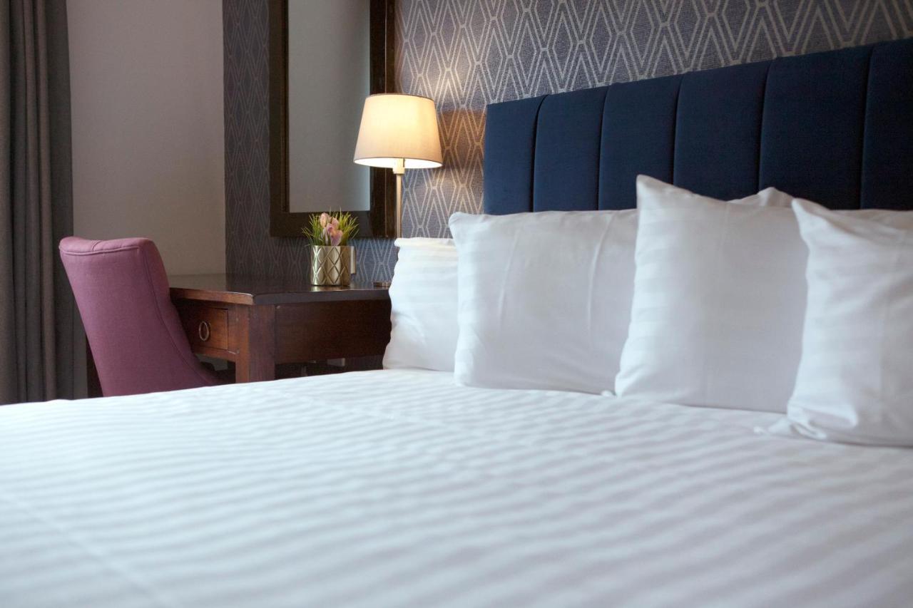 Asperion Hillside Hotel Guildford Dış mekan fotoğraf